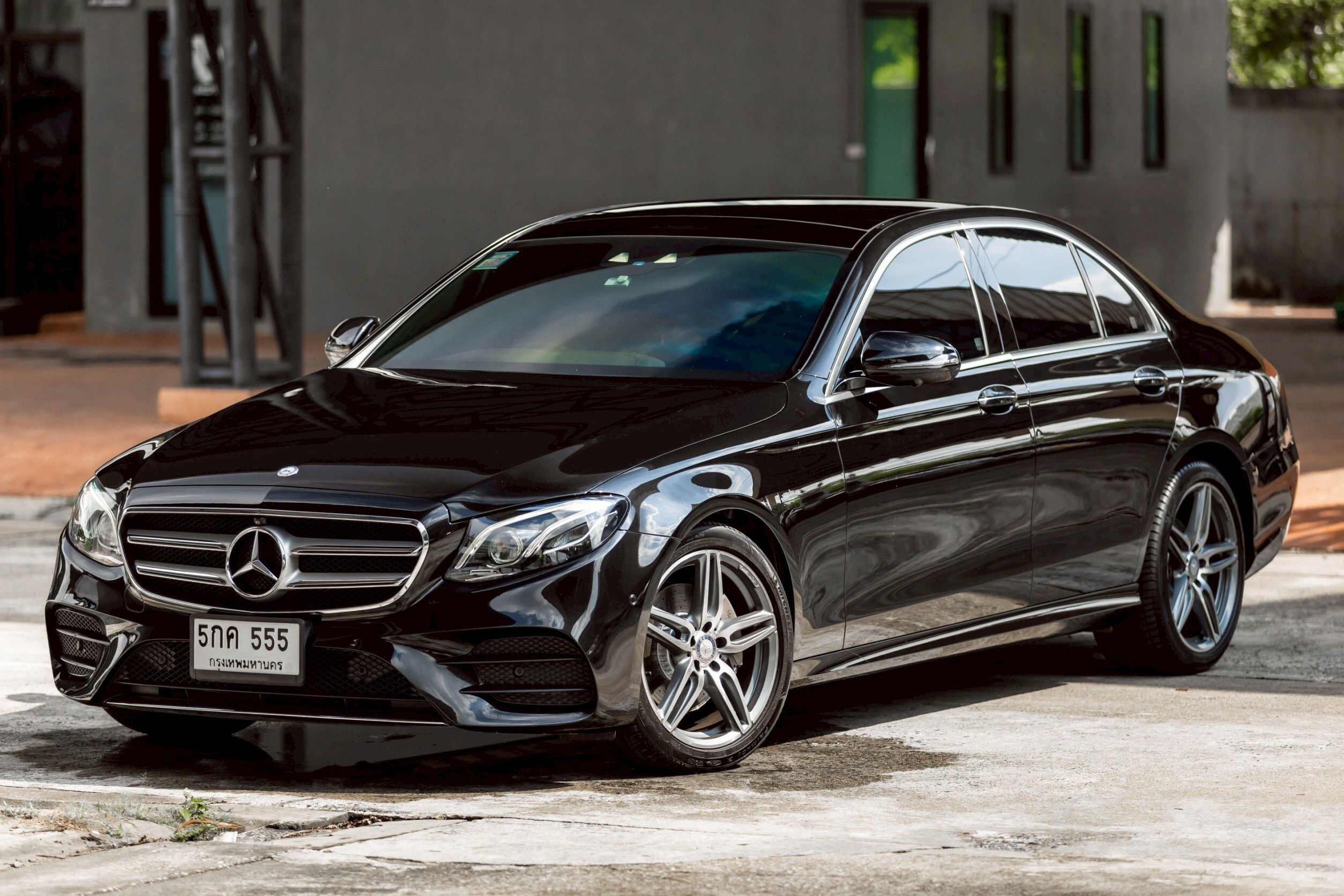 Mercedes-Benz E220d AMG Dynamic ปี 2016