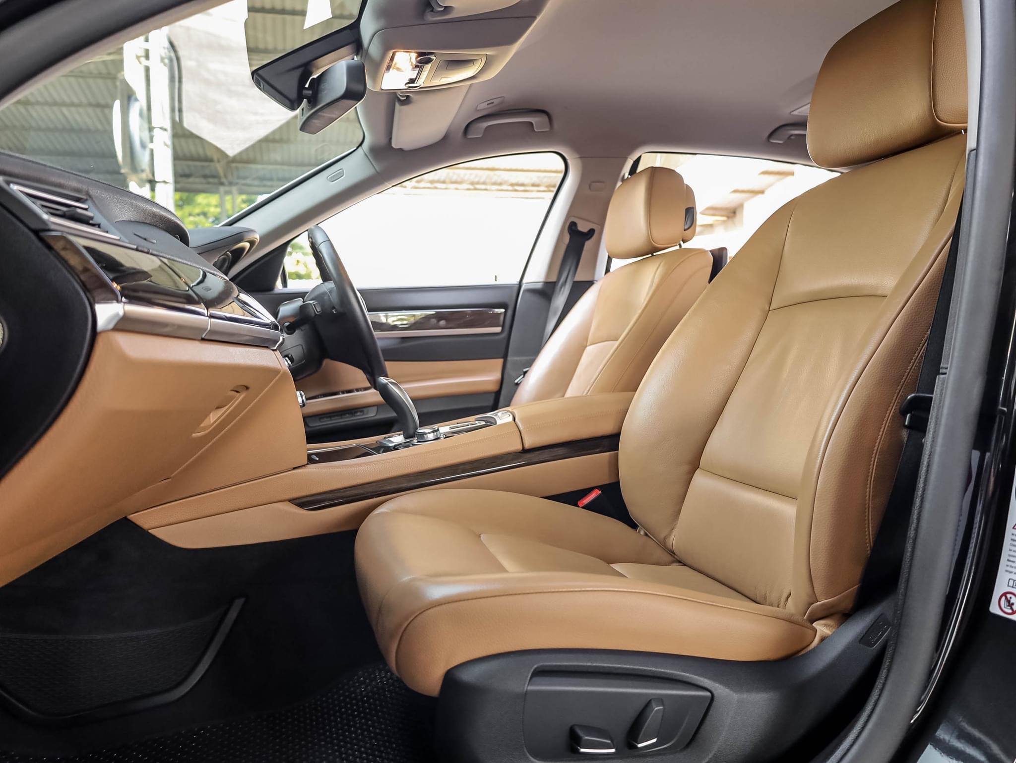 BMW 730LD Business ปี 2014