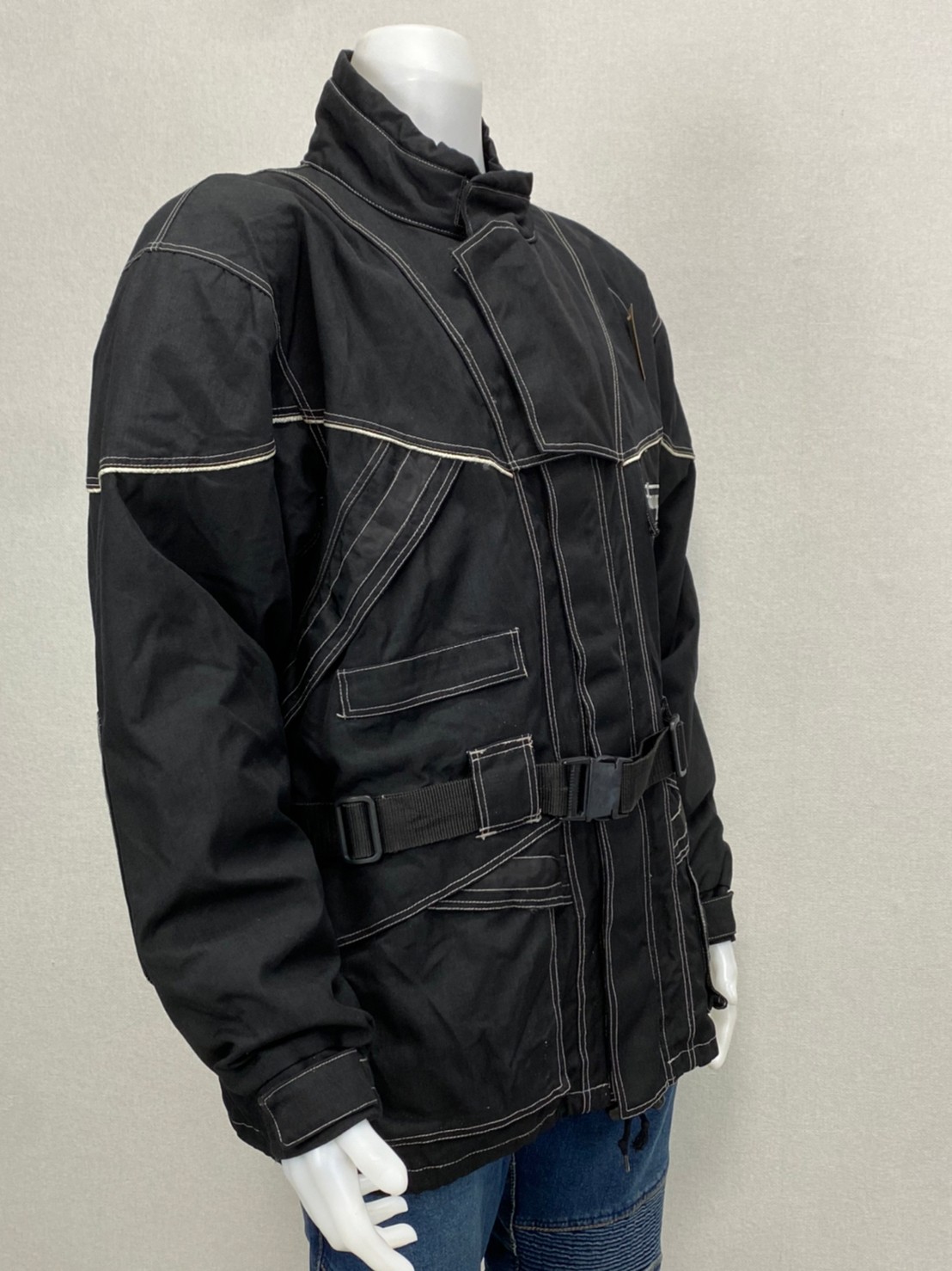 เสื้อขี่มอเตอร์ไซด์( มือสอง) RCTA 131 อก 50" ยาว 32" ยี่ห้อ**Furygan**