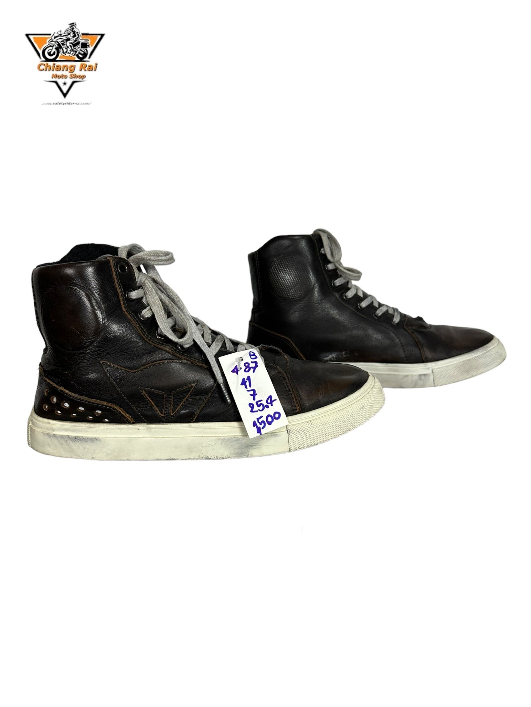 รองเท้าขี่มอเตอร์ไซด์( มือสอง) RCBS-487 Size ขนาดจากป้าย 41:EUR / 7:UK / 25.4:Cm.(dainese)