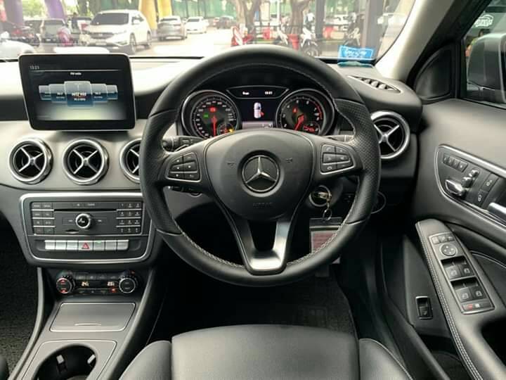 Mercedes-Benz GLA200 Urban ปี 2017