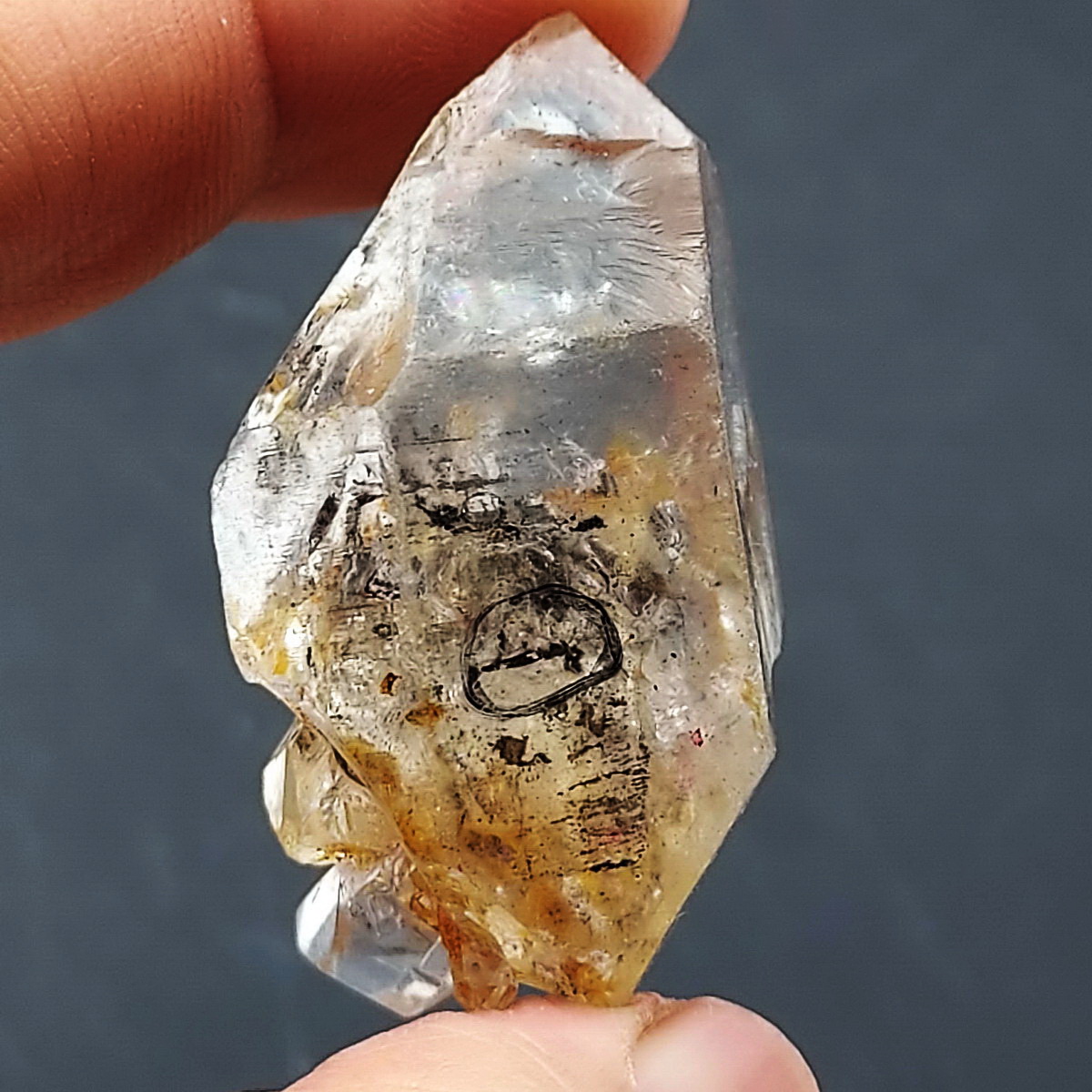 ผลึกควอตซ์มีน้ำภายใน 1 จุด Enhydro Quartz (31กรัม, 4.3x2.8x2.5ซม.)