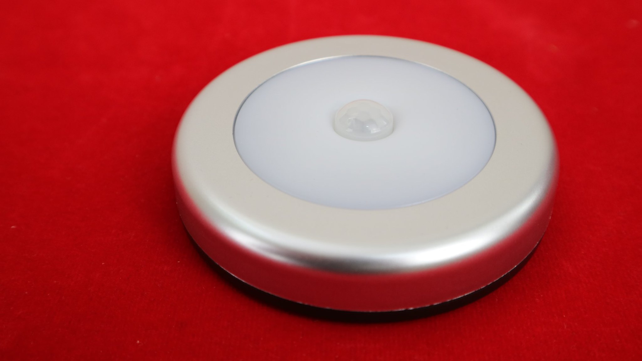 MotionLamp โคมไฟตรวจจับการเคลื่อนไหว