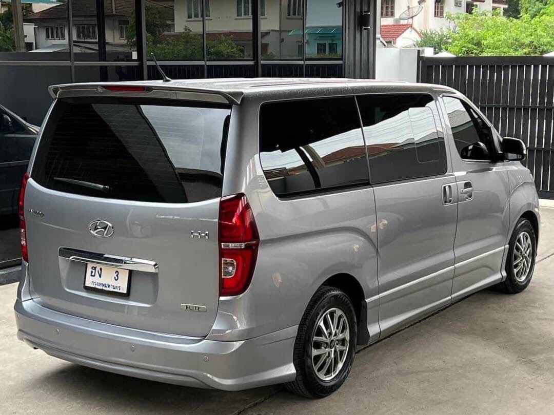 HYUNDAI H-1 ELITE 2.5DIESEL ปี 2019