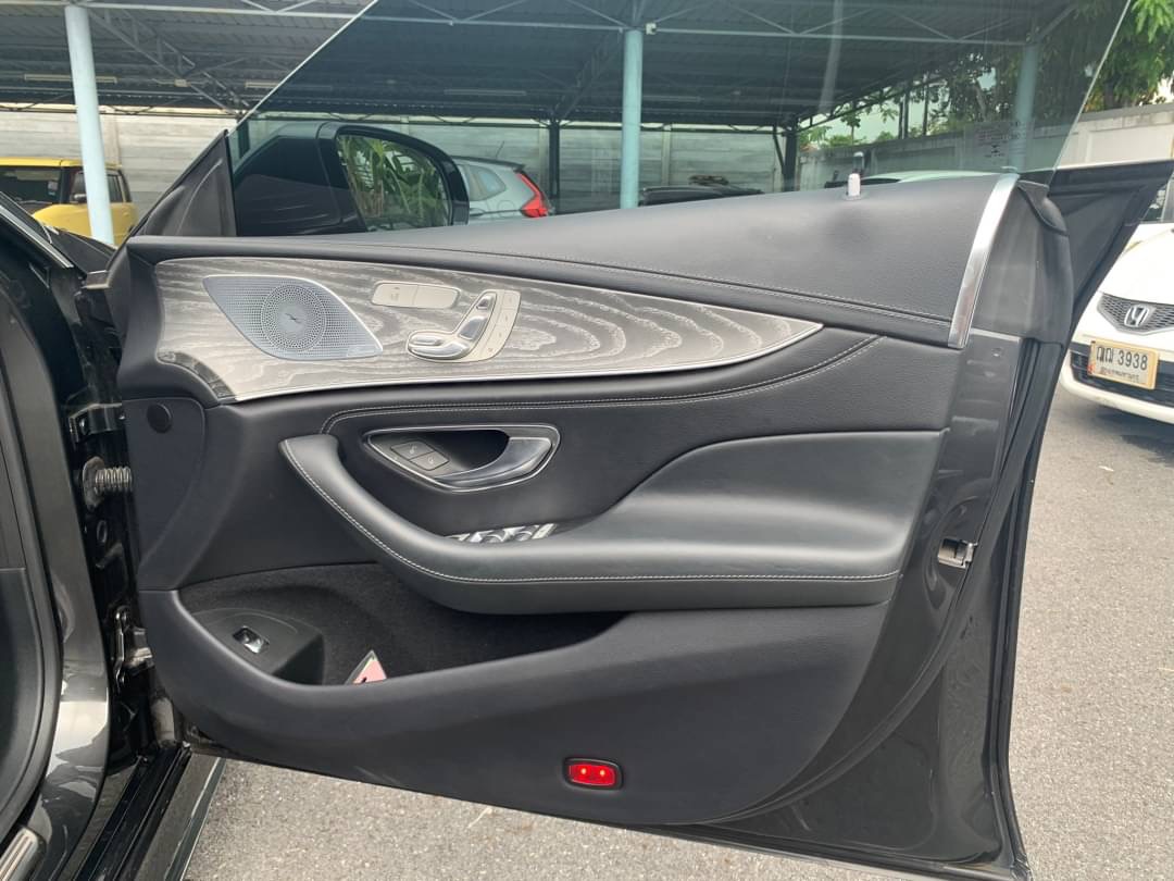 Mercedes Benz CLS300d AMG ปี 2019