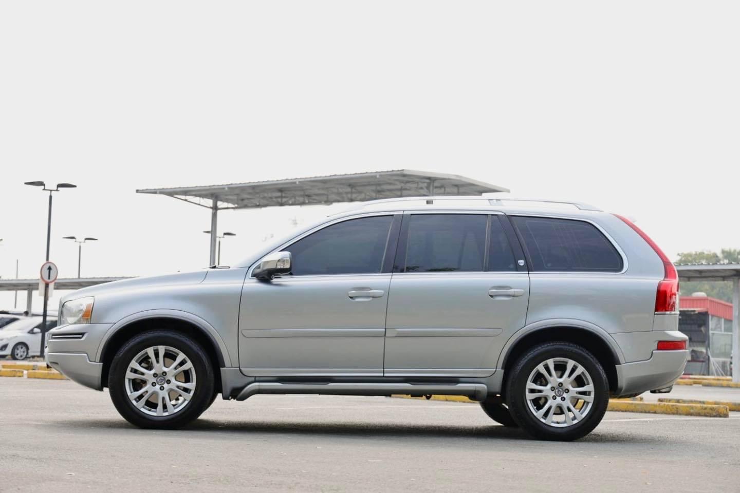 Volvo XC90 D5 AWD โฉม Minorchange จดทะเบียนปี 2014