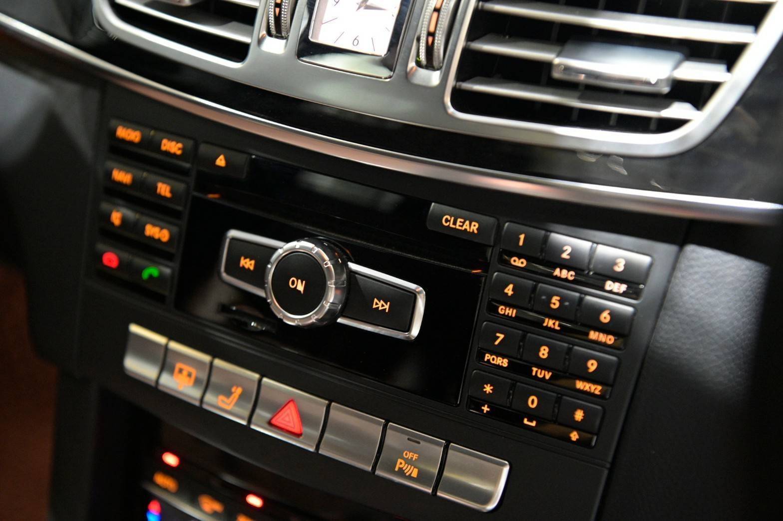Mercedes-Benz E300 Blutec Hybrid AMG ปี2014