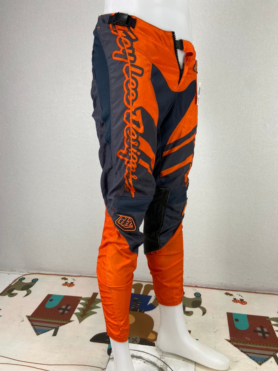 กางเกงขี่มอเตอร์ไซด์ ( มือสอง ) E&A 160: เอว 28" ยาว 29" ***TLD