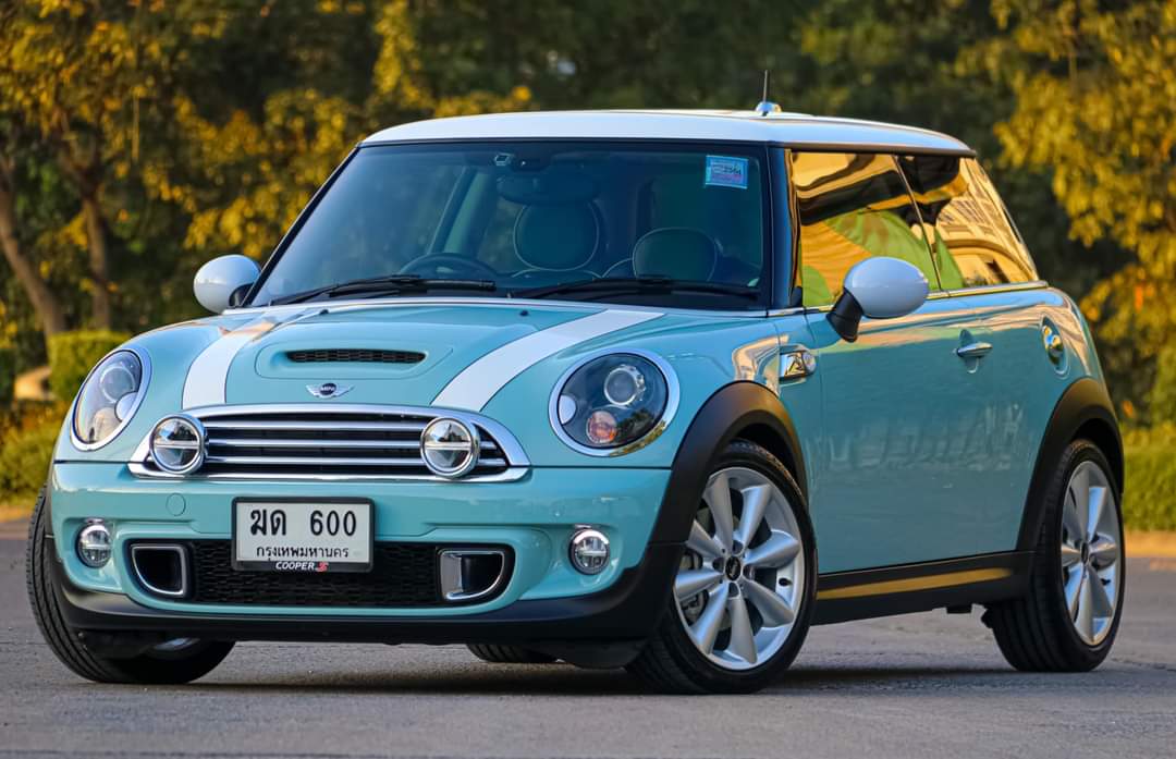 Mini Cooper S R56 Look 2 LCI ปี2014