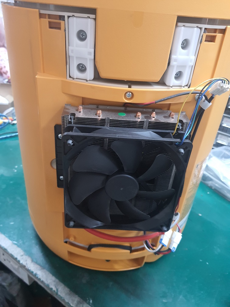 ซ่อมตู้เย็นมินิ sally&brown ยี่ห้อ CCOMO รุ่น C031R อาการไม่เย็น