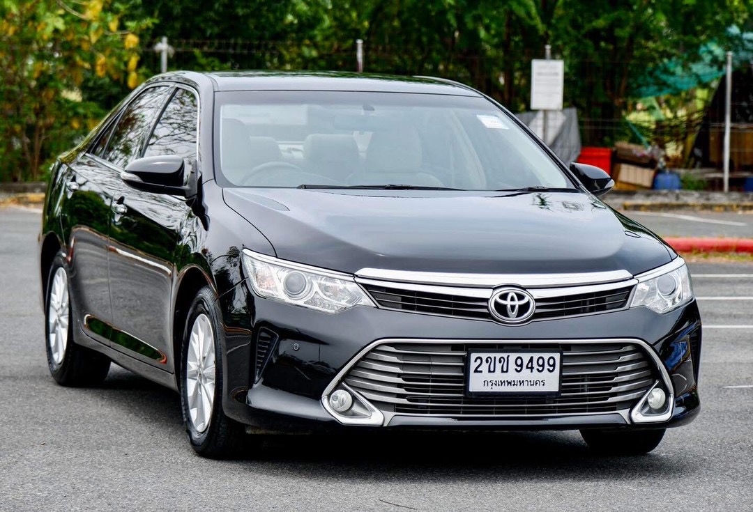 Toyota Camry 2.0G ปี 2015