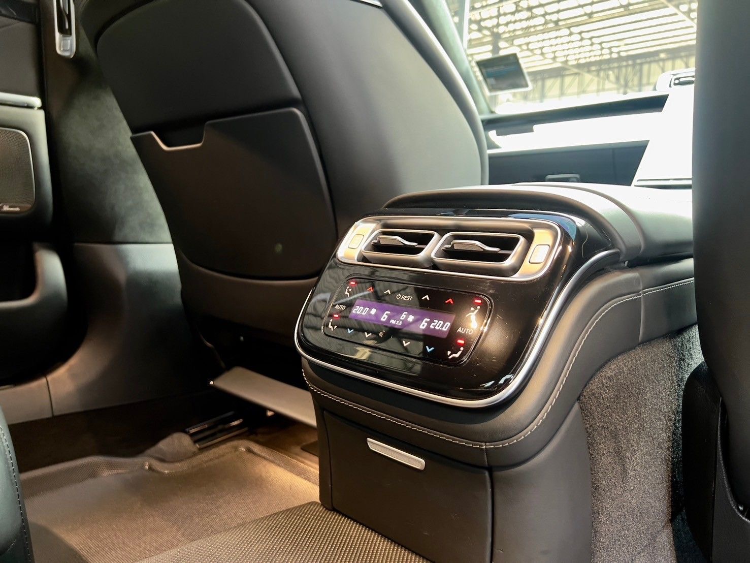 Mercedes-Benz S580e AMG Premium (Plug-in Hybrid) ปี 2023
