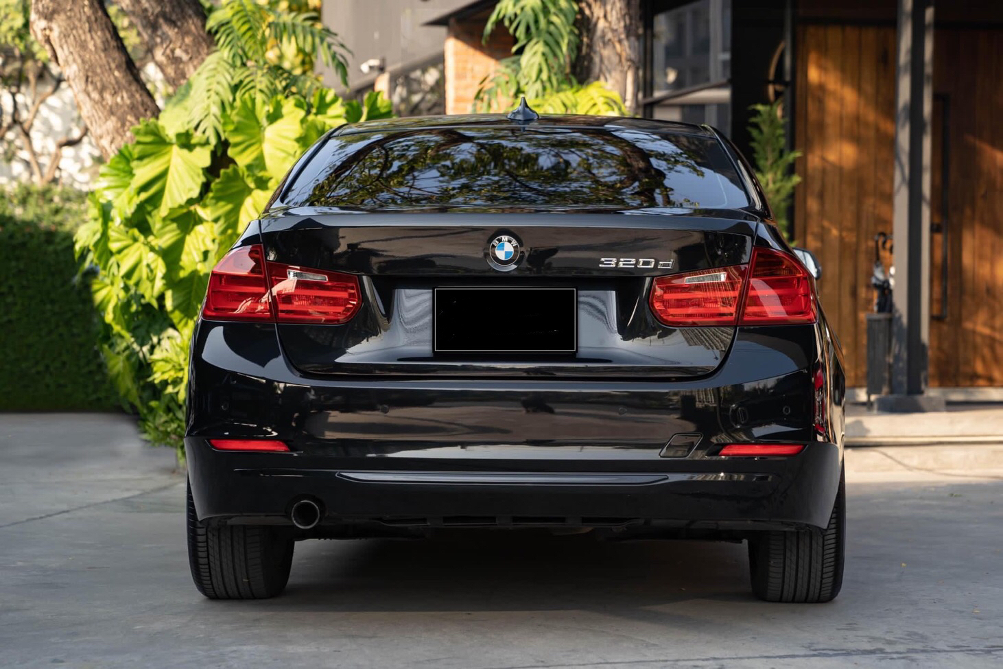 BMW 320d Sport โฉม F30 ปี 2014