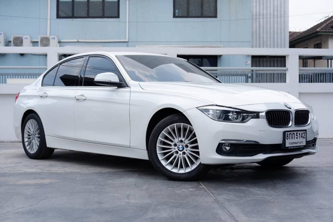 BMW 320d (F30)Lci Diesel ปี 2017