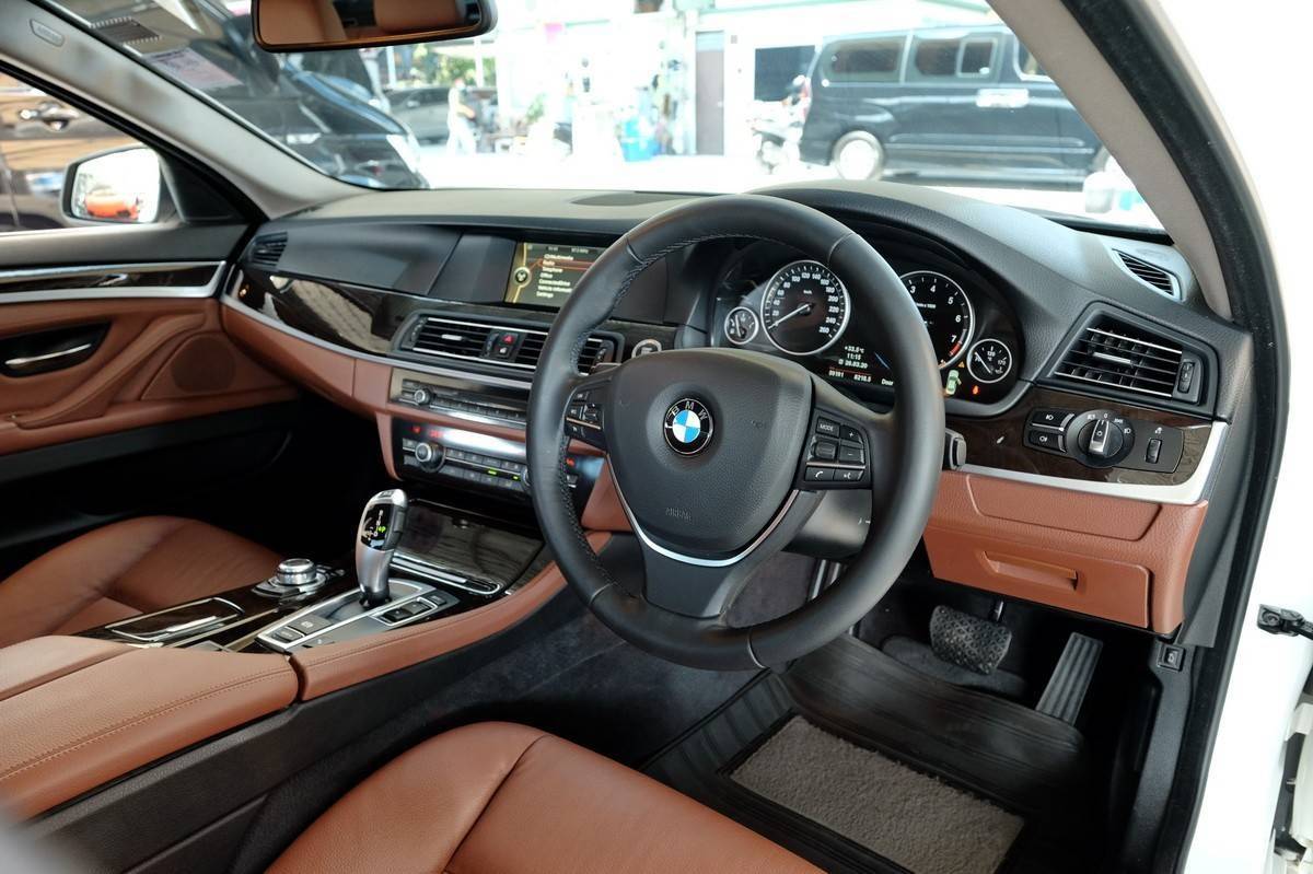Bmw 520i F10 ปี 2014