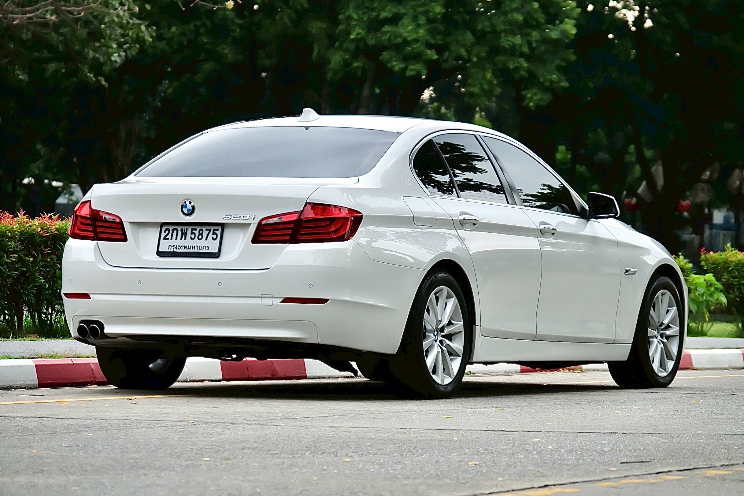 Bmw F10 520i LCI Twin Turbo ปี 2013