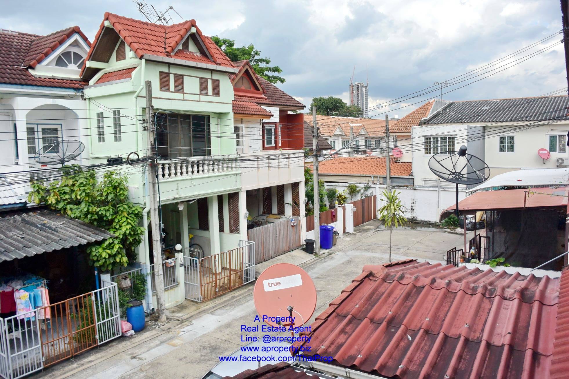 ให้เช่า ทาว์นเฮาส์ ถ. รัตนา ติดรถไฟฟ้า ไทรม้า