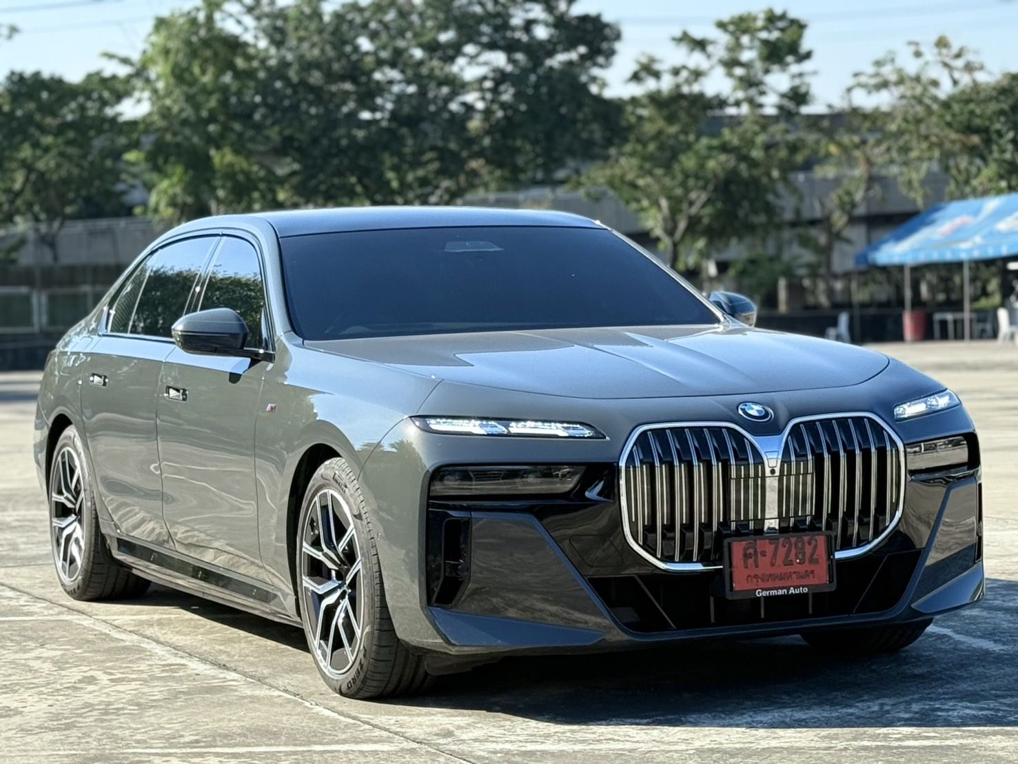 BMW 750e xDrive M Sport ปี 2024