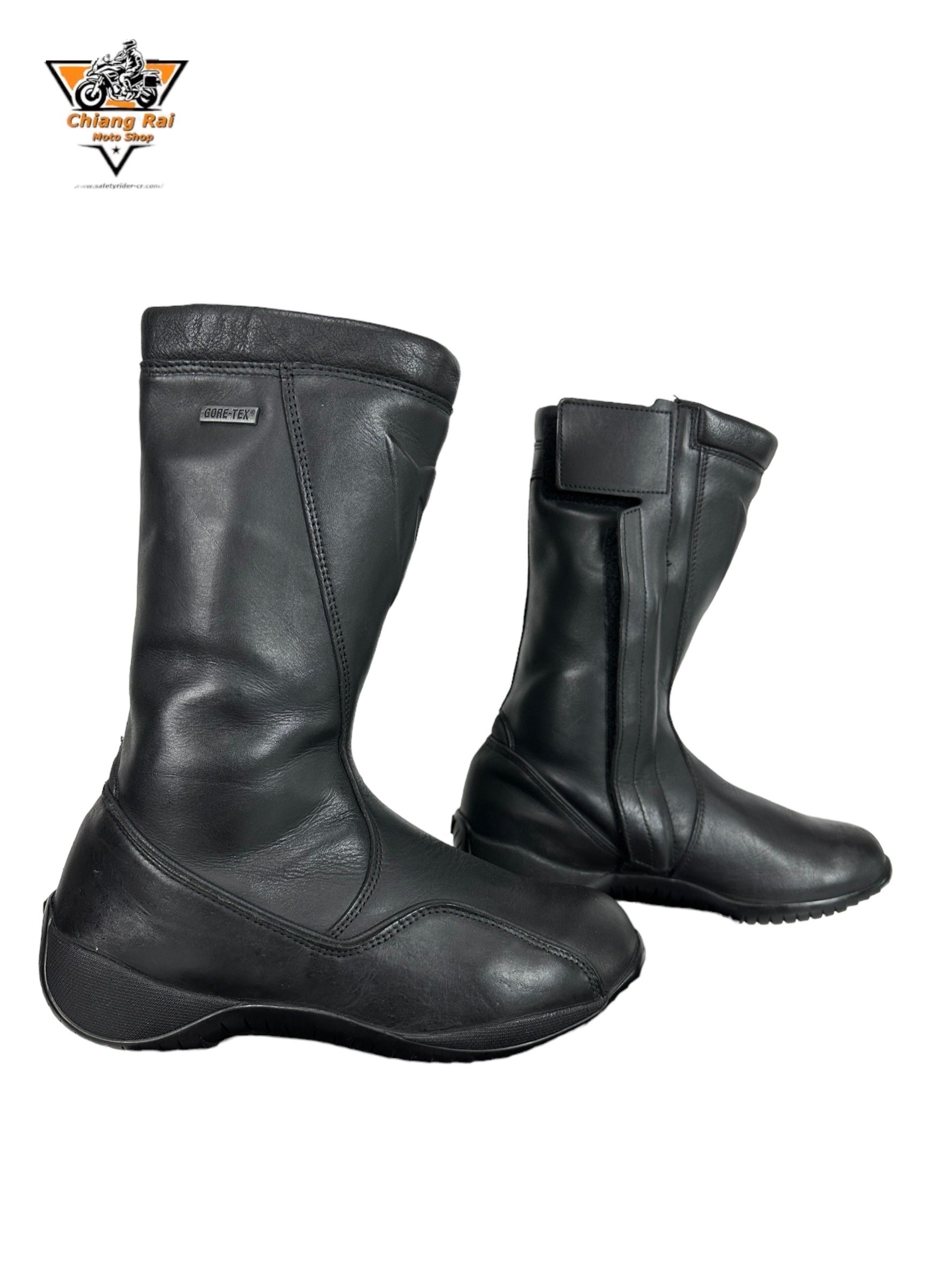 รองเท้าขี่มอเตอร์ไซด์( มือสอง) RCBS-367 Size ขนาดจากป้าย 38:EUR / 5.5:UK / 23.7:Cm.(dainese)