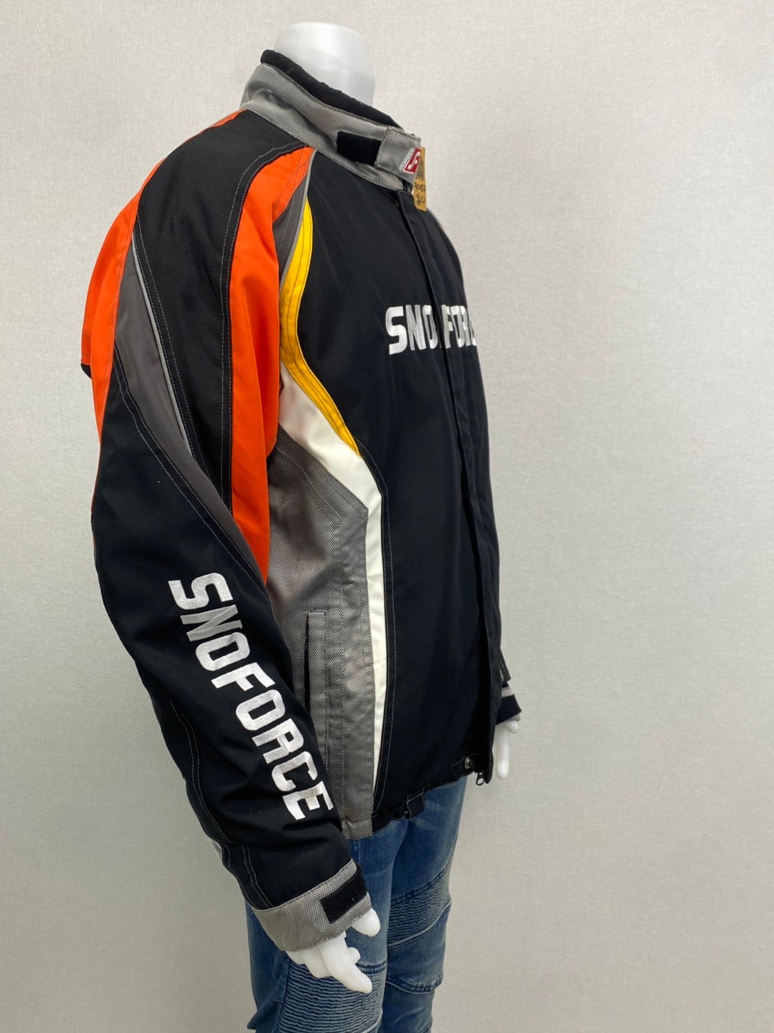 เสื้อขี่มอเตอร์ไซด์( มือสอง) RCS 855: อก 50" ยาว 27" ** SNOFORCE** (ไม่มีการ์ด)