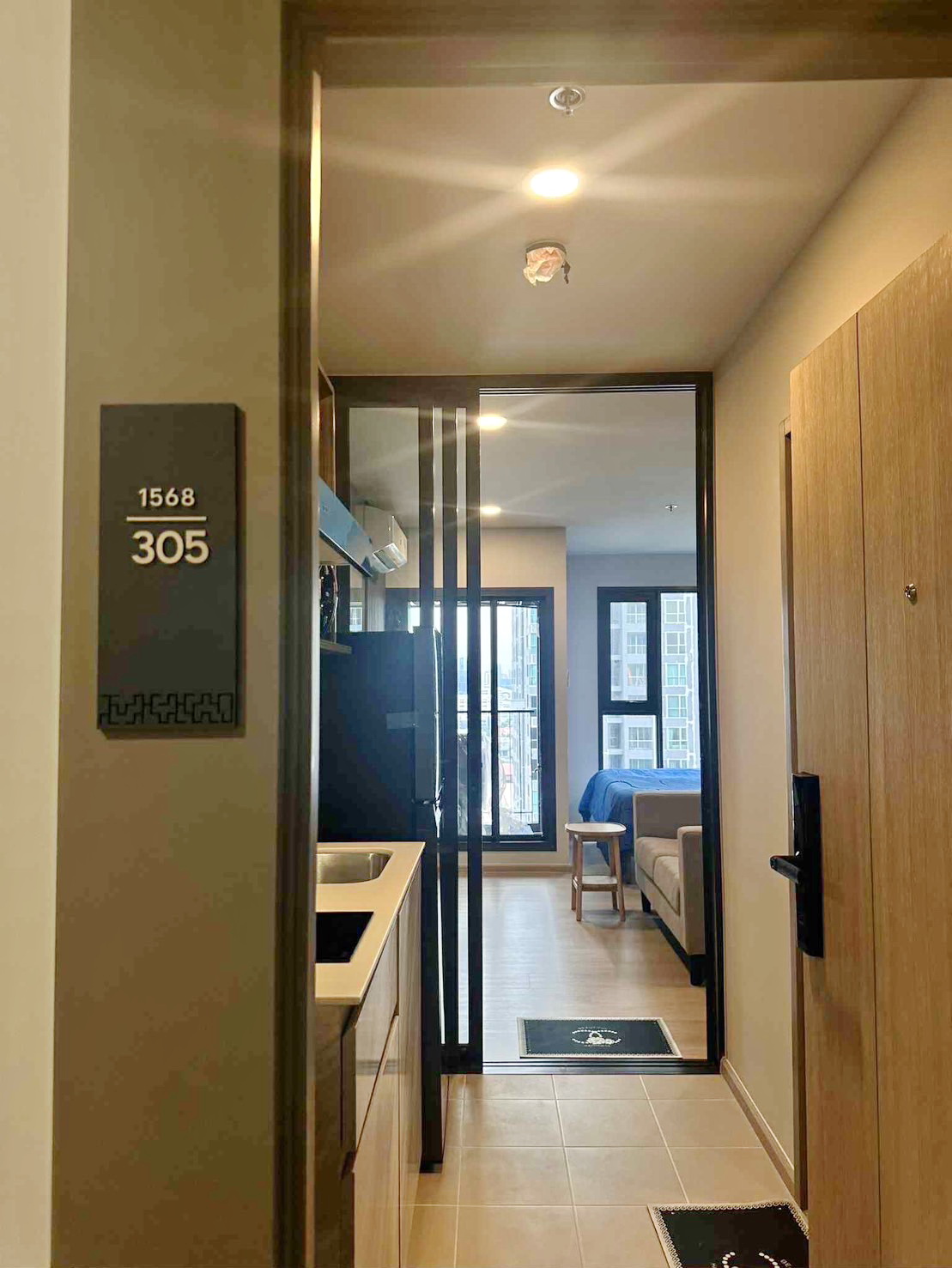 Aspire Onnut Station (200 meters from Onnut BTS station)