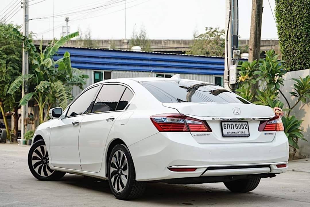 Honda Accord Hybrid ปี 2017
