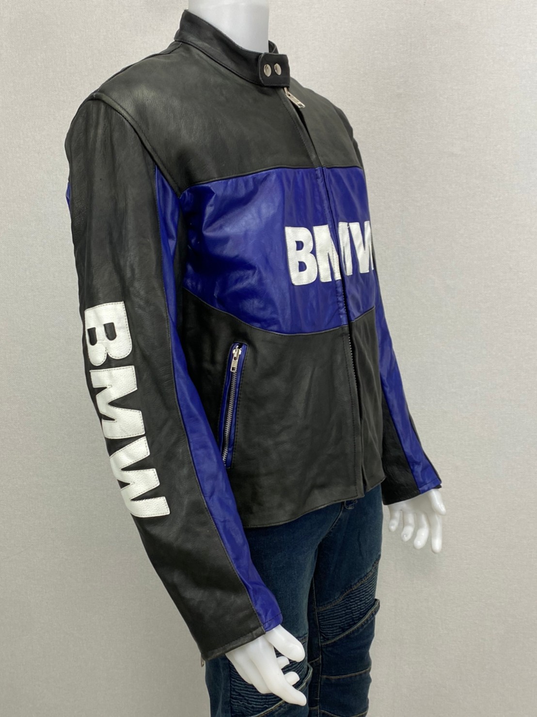 เสื้อการ์ดสำหรับขี่มอเตอร์ไซด์( มือสอง) RCSS 010: อก 46" ยาว 24" ** ไม่มีชื่อ** (ไม่มีการ์ด)