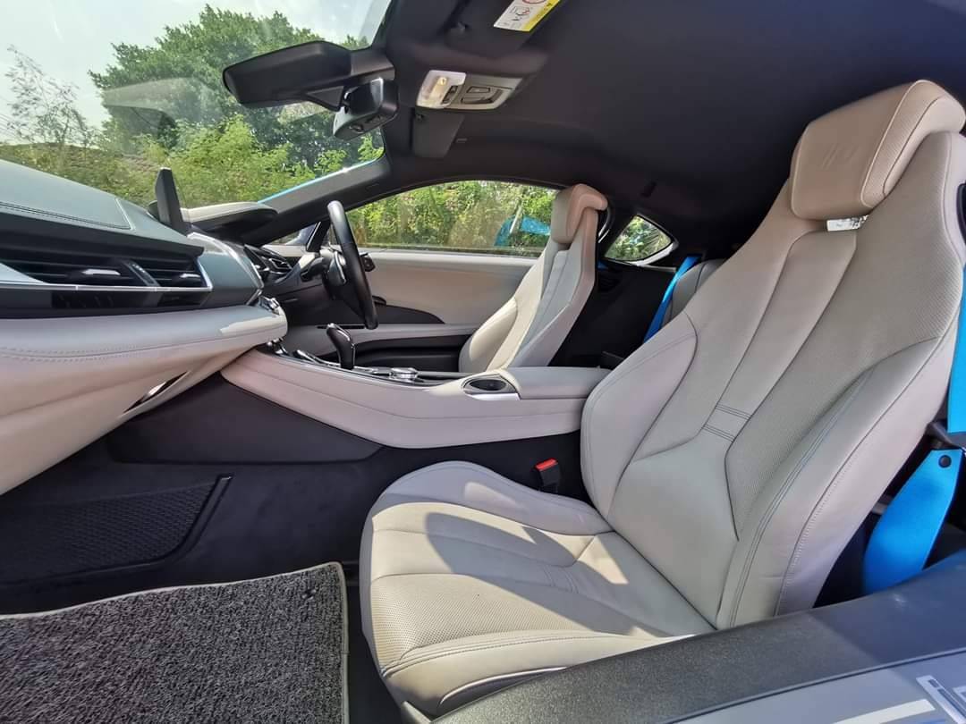 Bmw I8 Pure Impulse ปี 2015