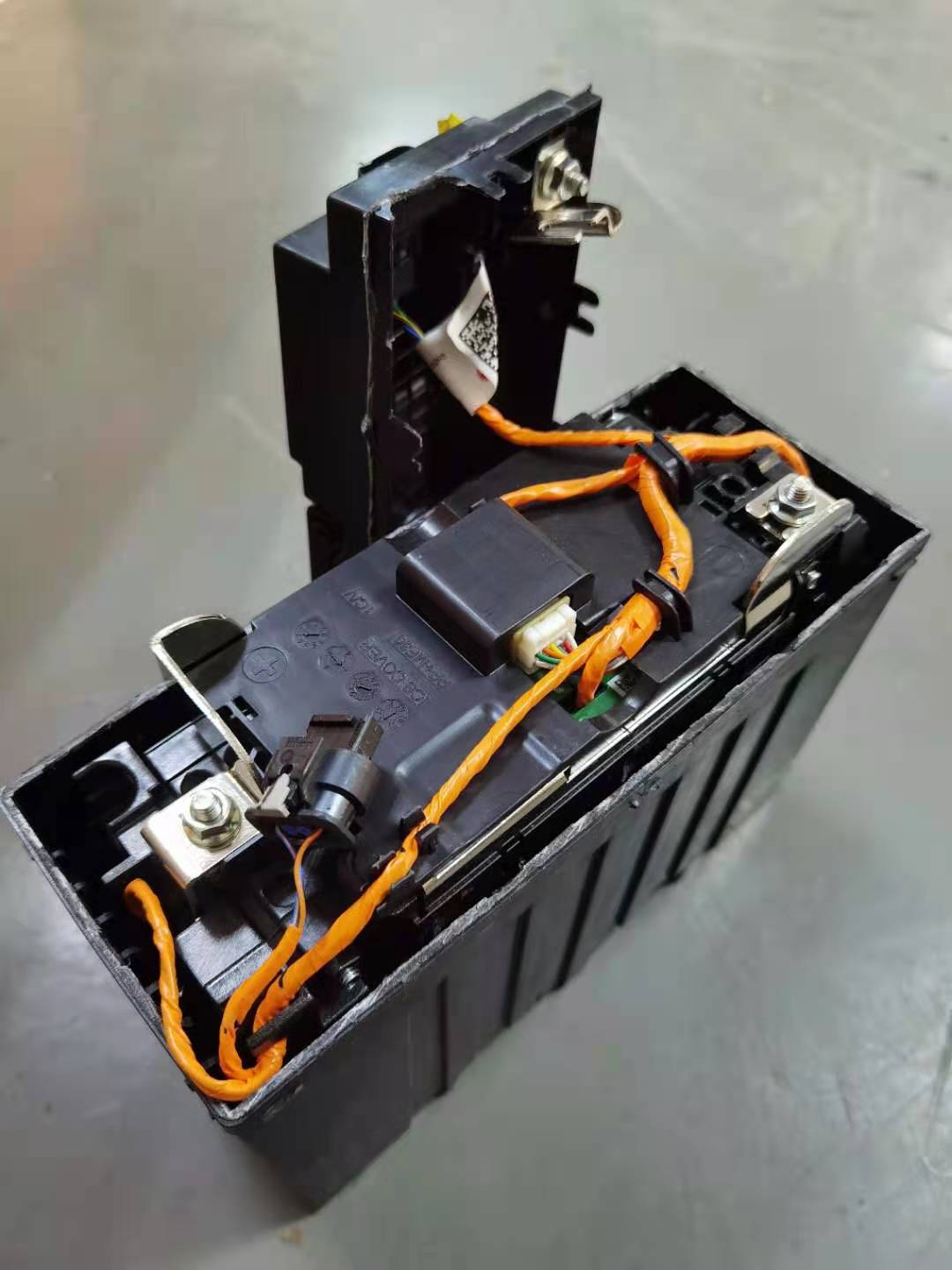 BMW 12v LTO from LG 6s 10ah