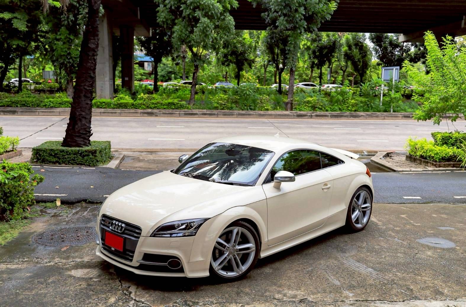 Audi TTS MK2 Exclusive ปี 2011
