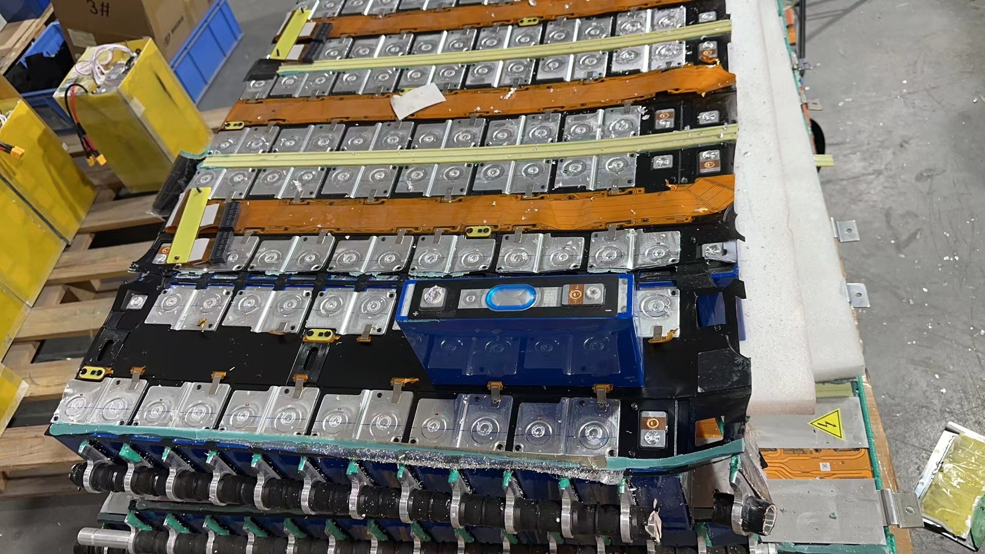 CATL3.0 KIRIN battery 255wh/kg NMC