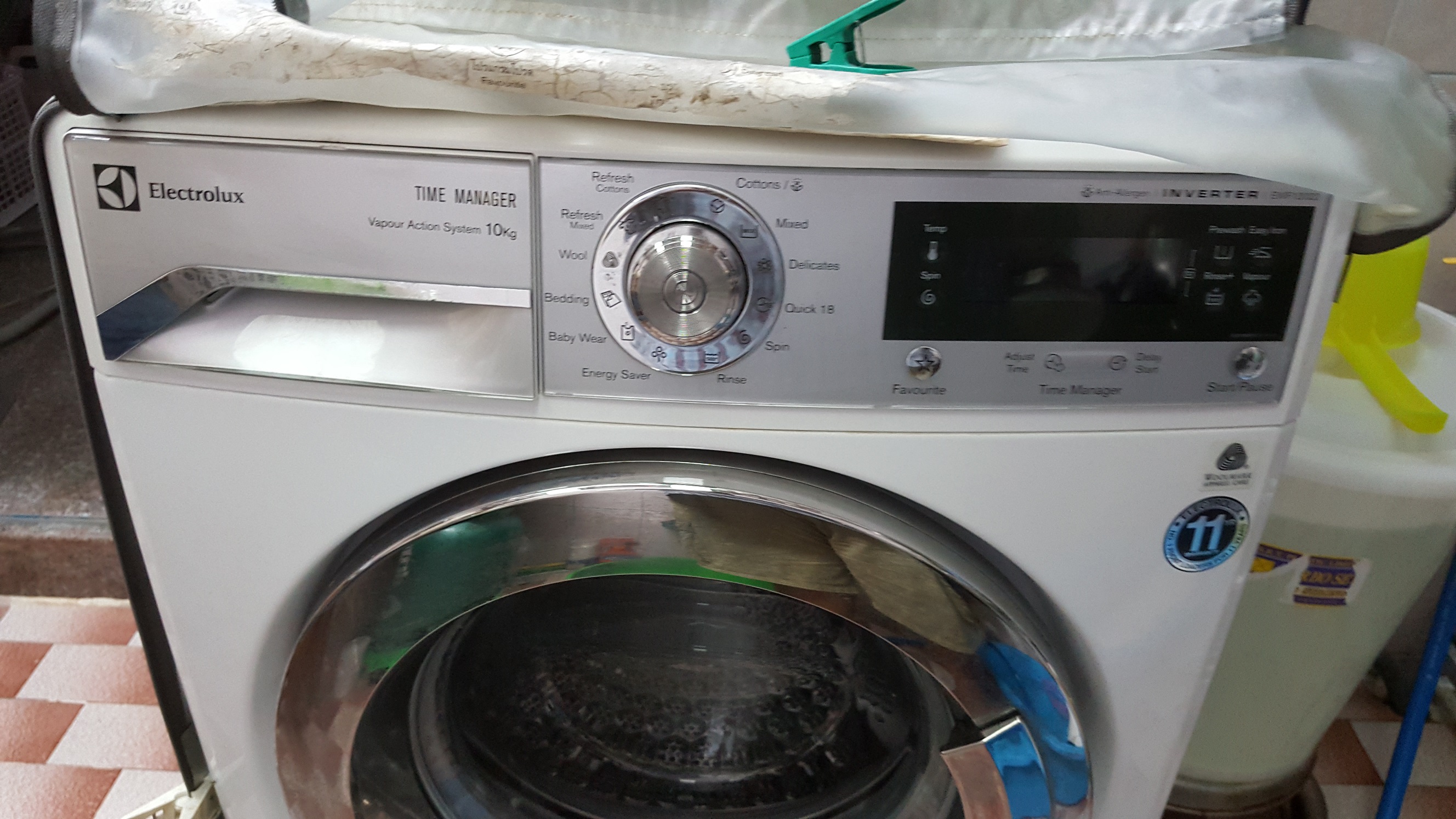 ซ่อมเครื่องซักผ้า ยี่ห้อ ELECTROLUX รุ่น EWF12022 อาการเลือกโปรแกรมซักไม่ได้