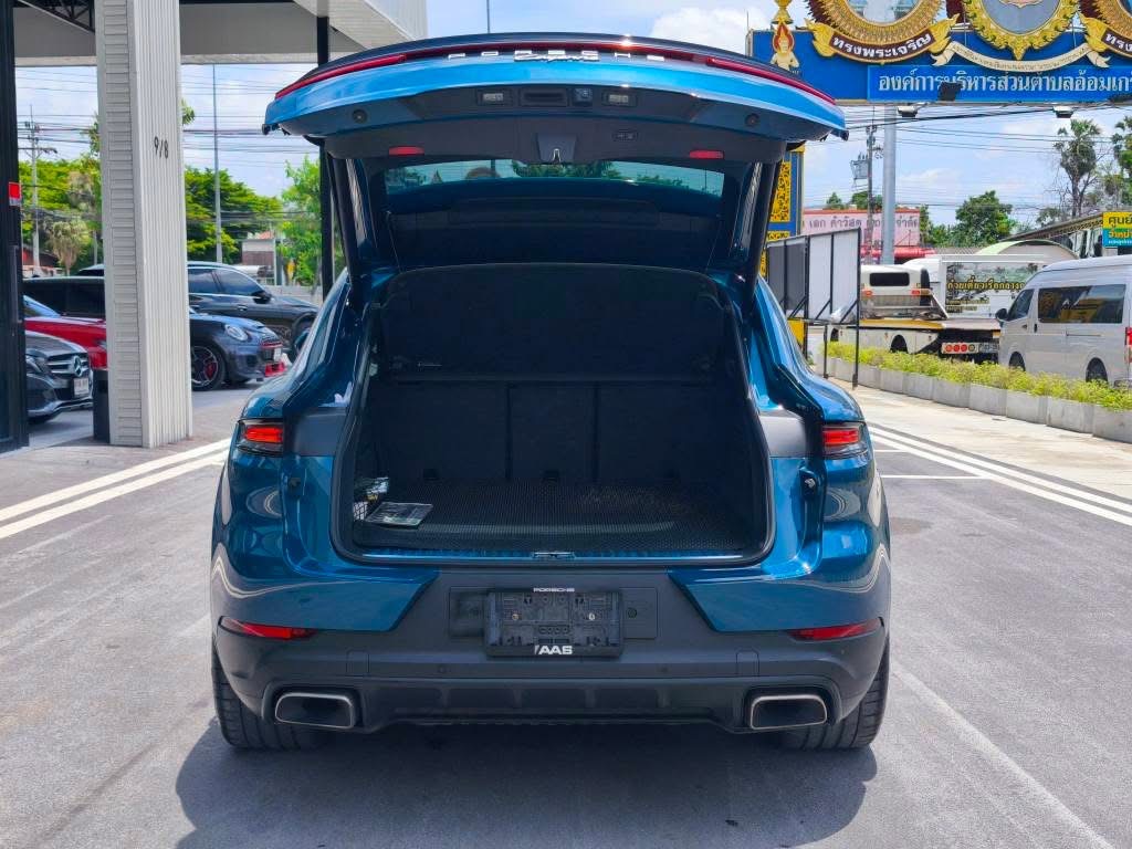 PORSCHE CAYENNE 3.0 HYBRID COUPE MOONLIGHT BLUE ปี 2025