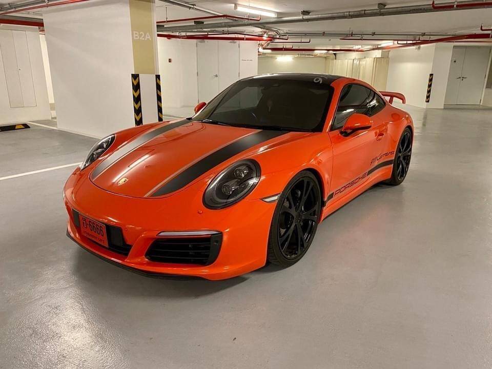 Porsche 911 Carrera 3.0 991.2 Coupe สีส้ม (Lava orange) ปี 2018