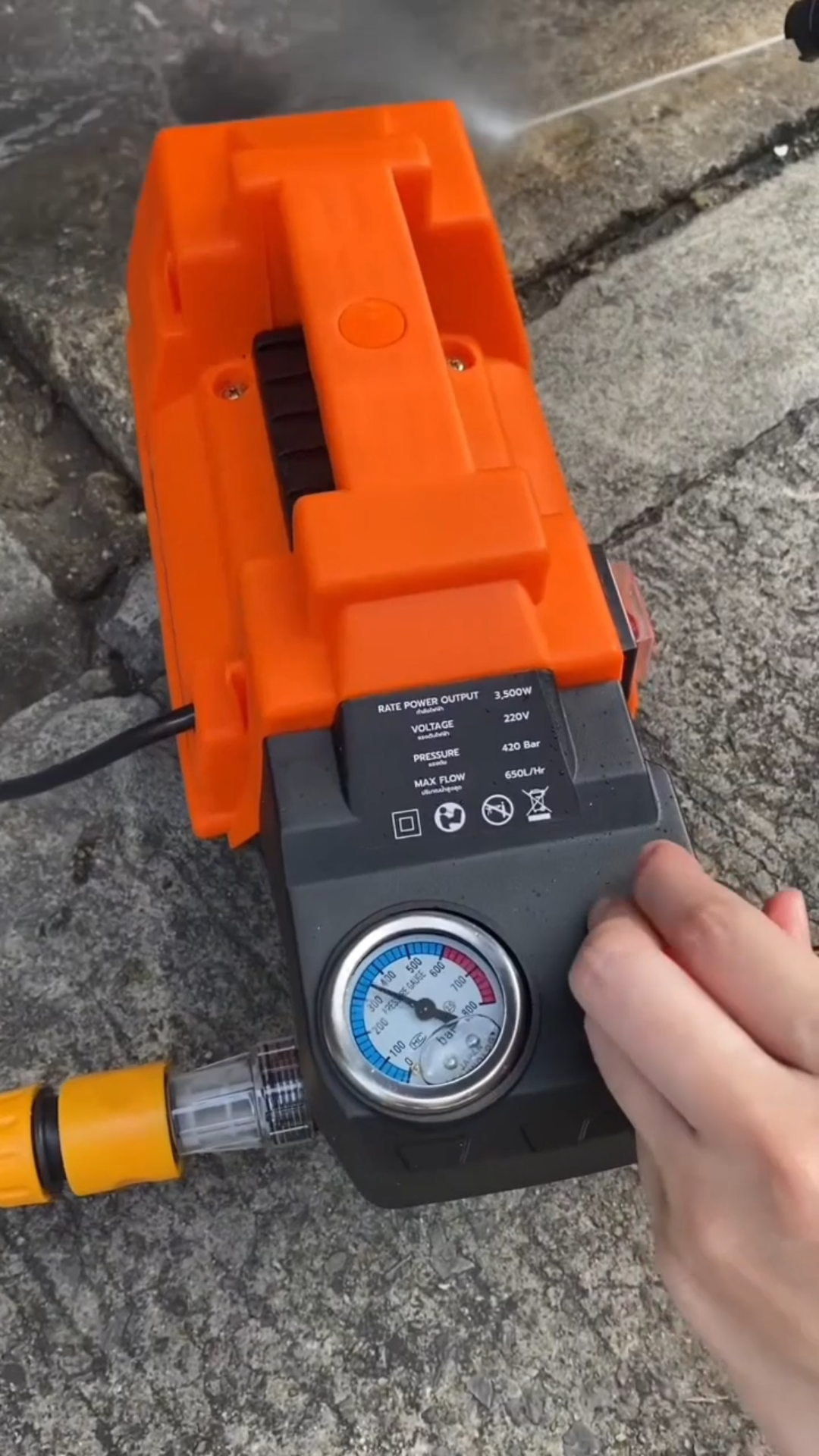 เครื่องอัดฉีดแรงดันสูง Onsen 420 บาร์ ปรับความแรงบาร์ได้ 100-420 บาร์ จะฉีดเบา ฉีดแรง