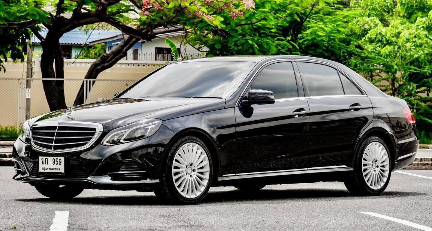 Benz W212 E200 CGI Facelift Executive Package ปี 2013