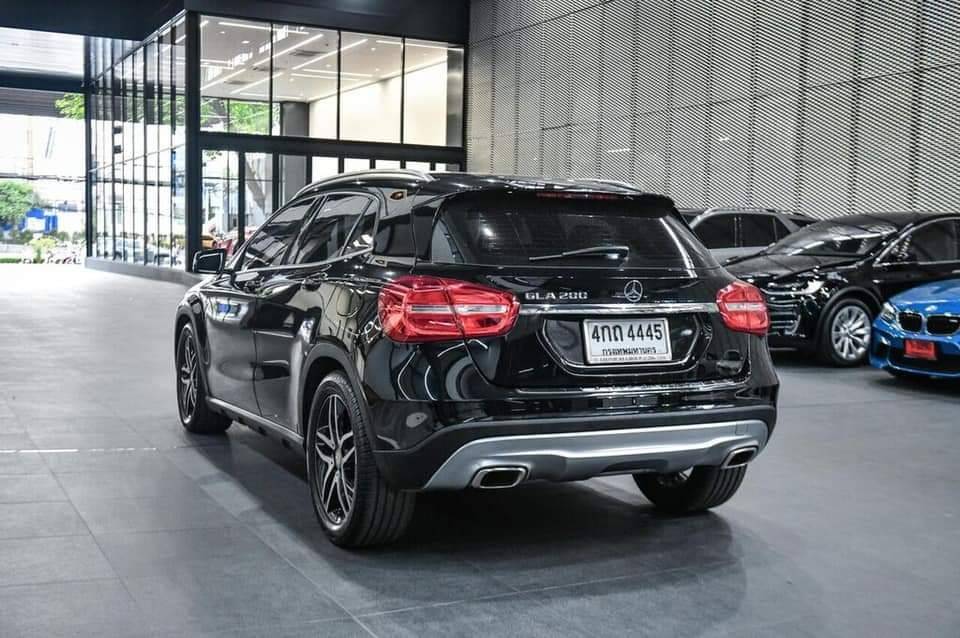 Mercedes BENZ GLA 200 Urban ตัว CBU ประกอบนอก ปี 2015