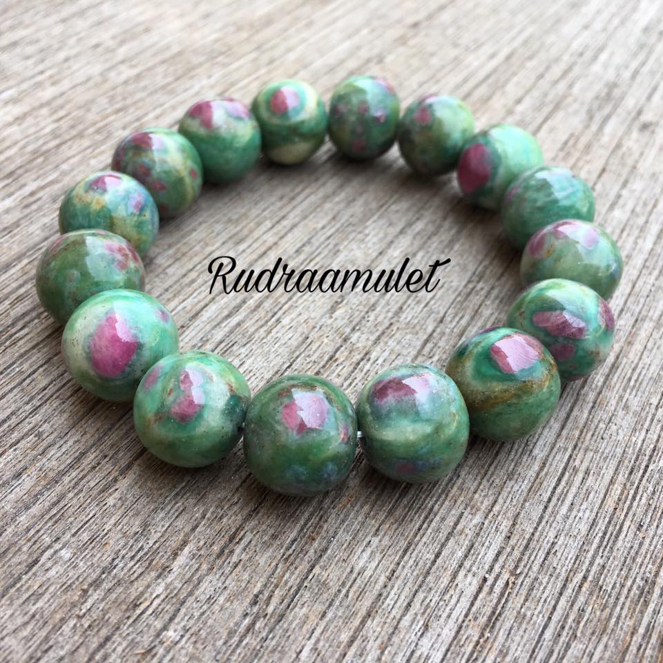 ทับทิมฟุกไซต์ (ruby fuschite) 14.5 mm