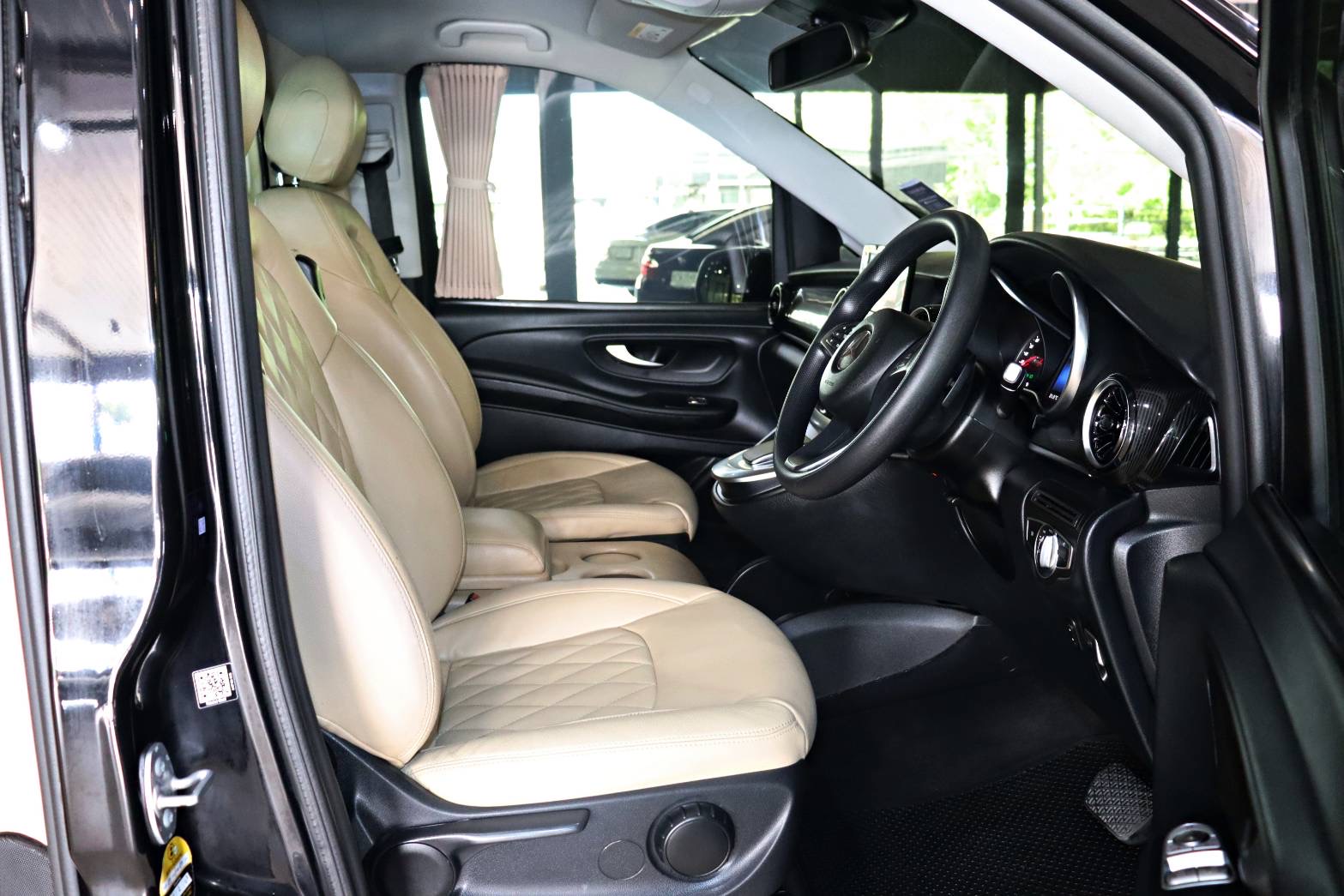 Benz V250d 2.1 Business+ (W447) ปี 2022