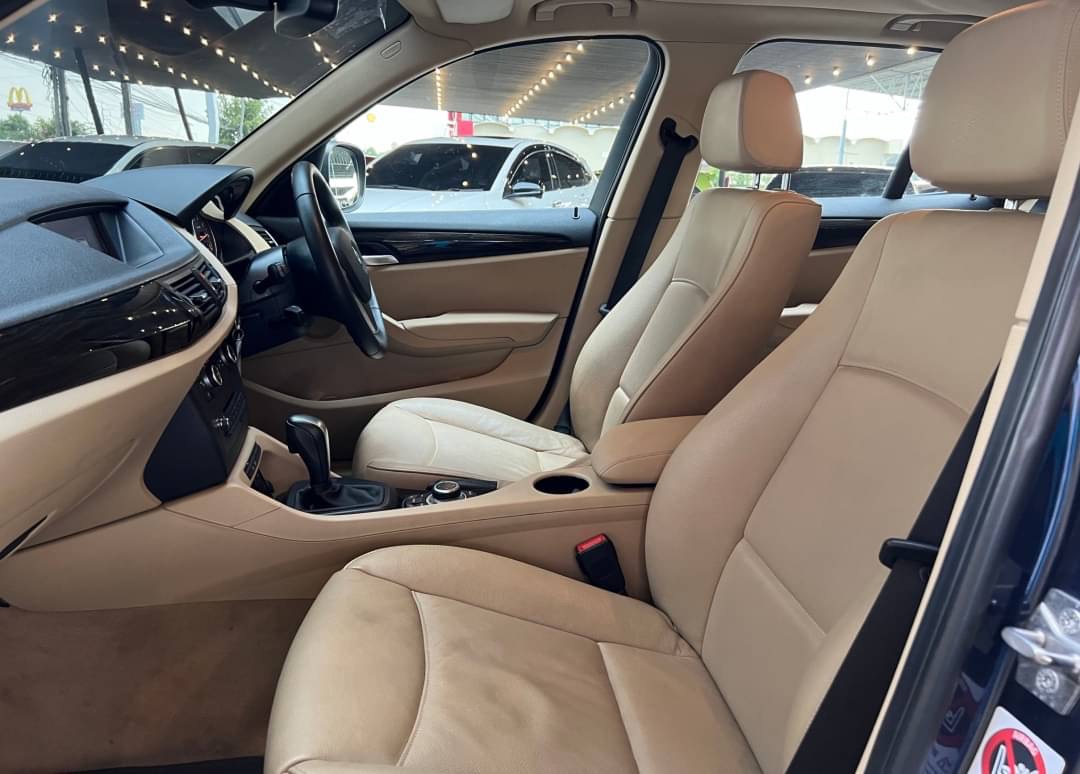 BMW X1 sDrive18i ปี 2012
