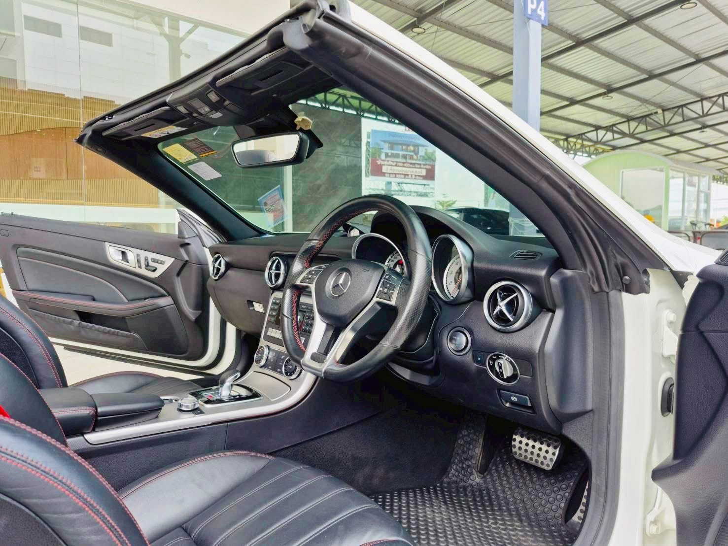 Mercedes Benz SLK200 AMG R172 ปี 2016
