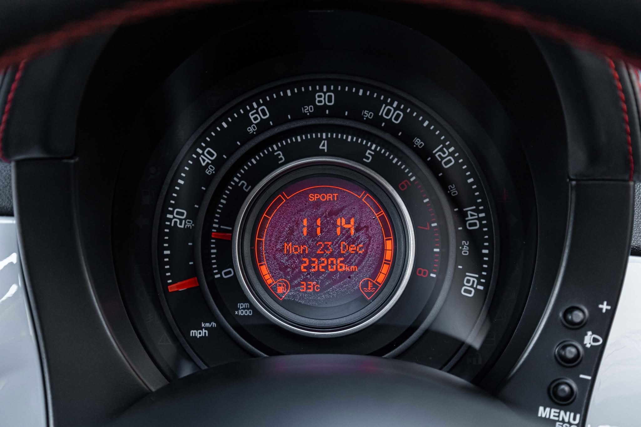 FIAT ABARTH ESSEESSE ปี 2011