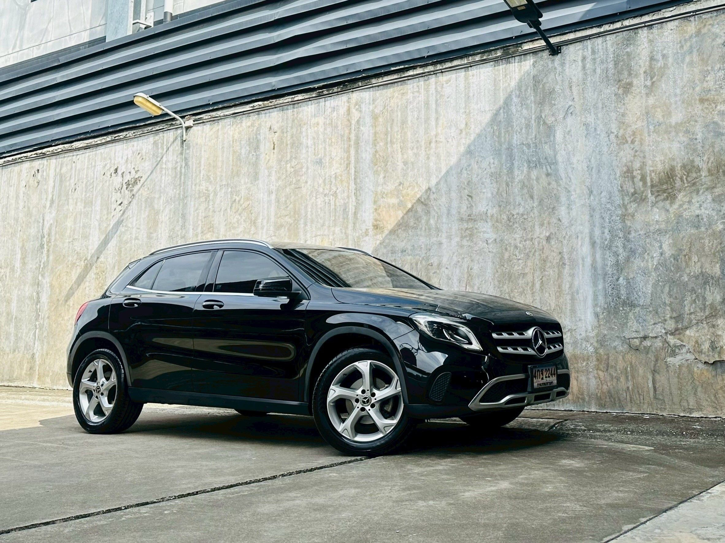 Mercedes-Benz GLA200 W156 ปี 2020