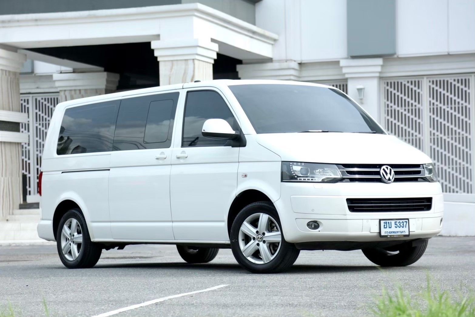 Volk Caravelle 2.0 TDI ปี 2013
