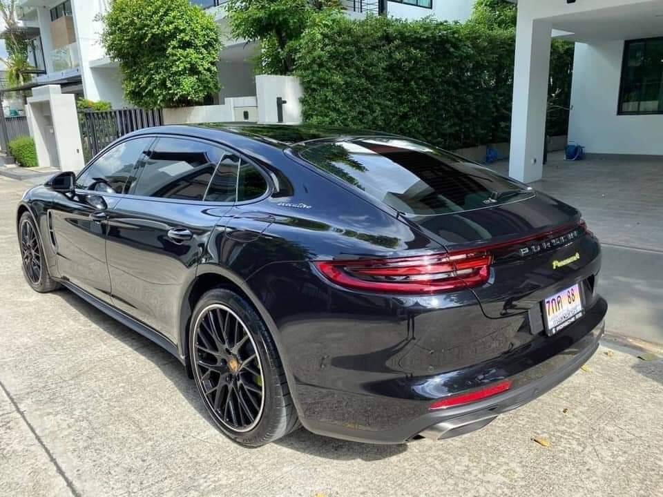 Porsche Panamera 4E-Hybrid Executive ปี 2019 Jet Black