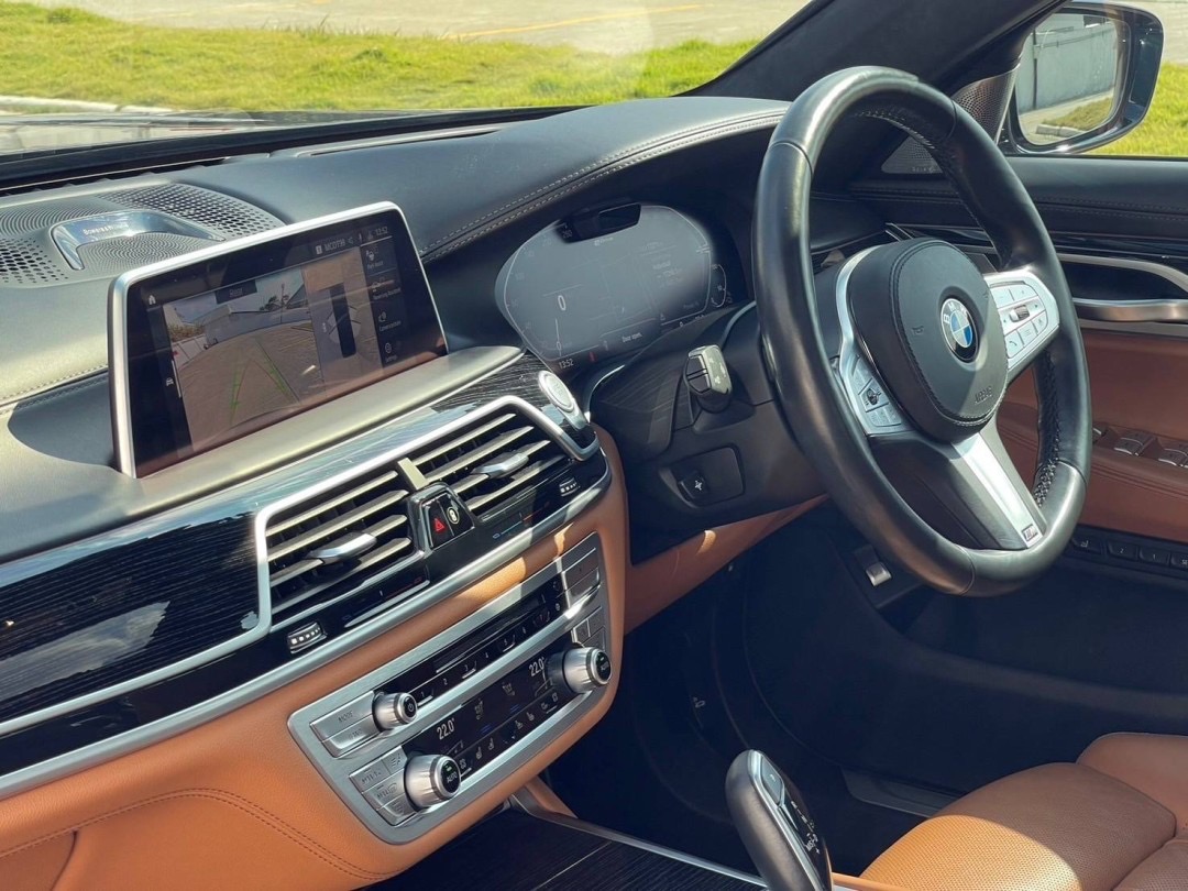 BMW 745Le xDrive M Sport G12 LCI ปี 2019 จด 2021