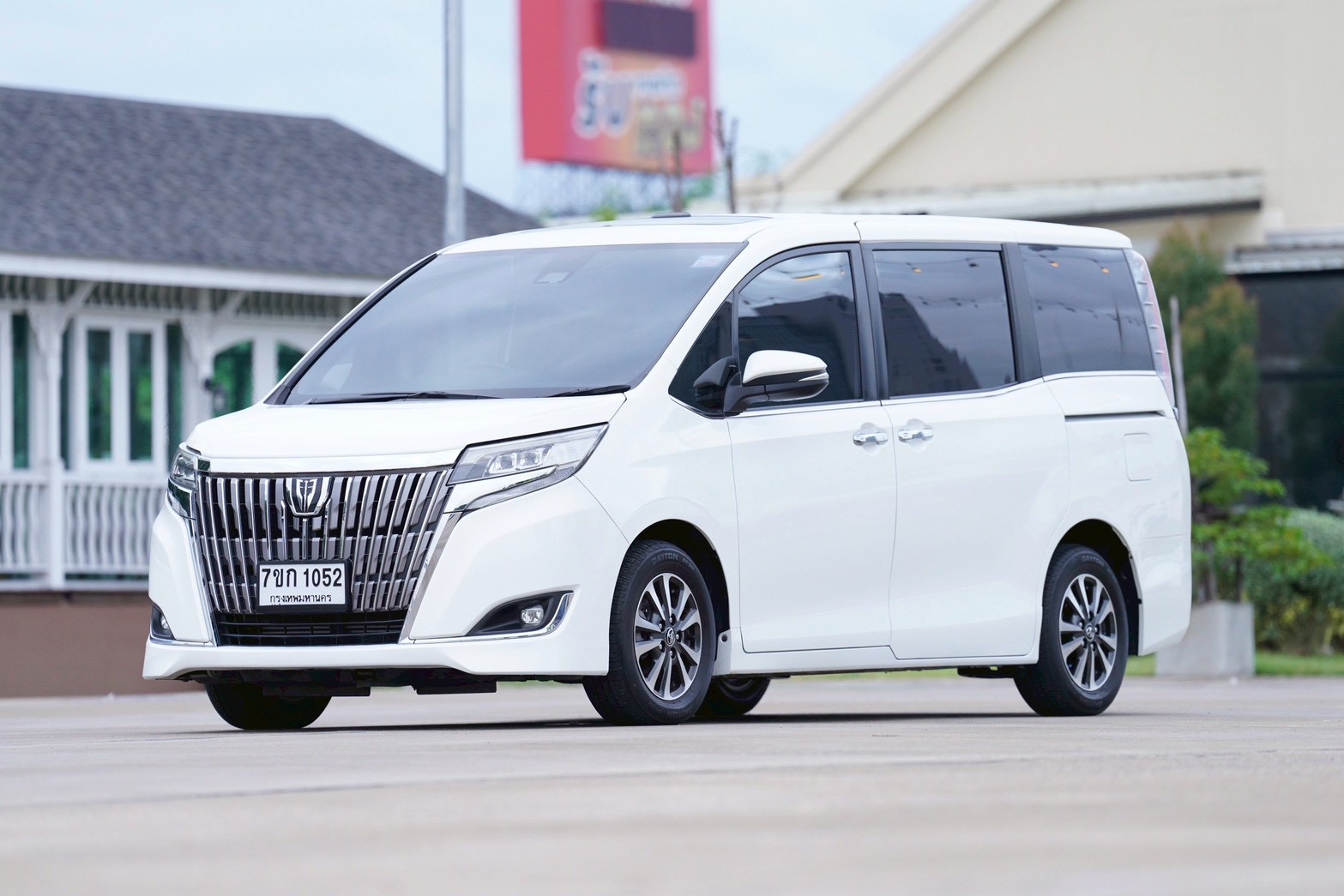 Toyota Esquire ปี 2019