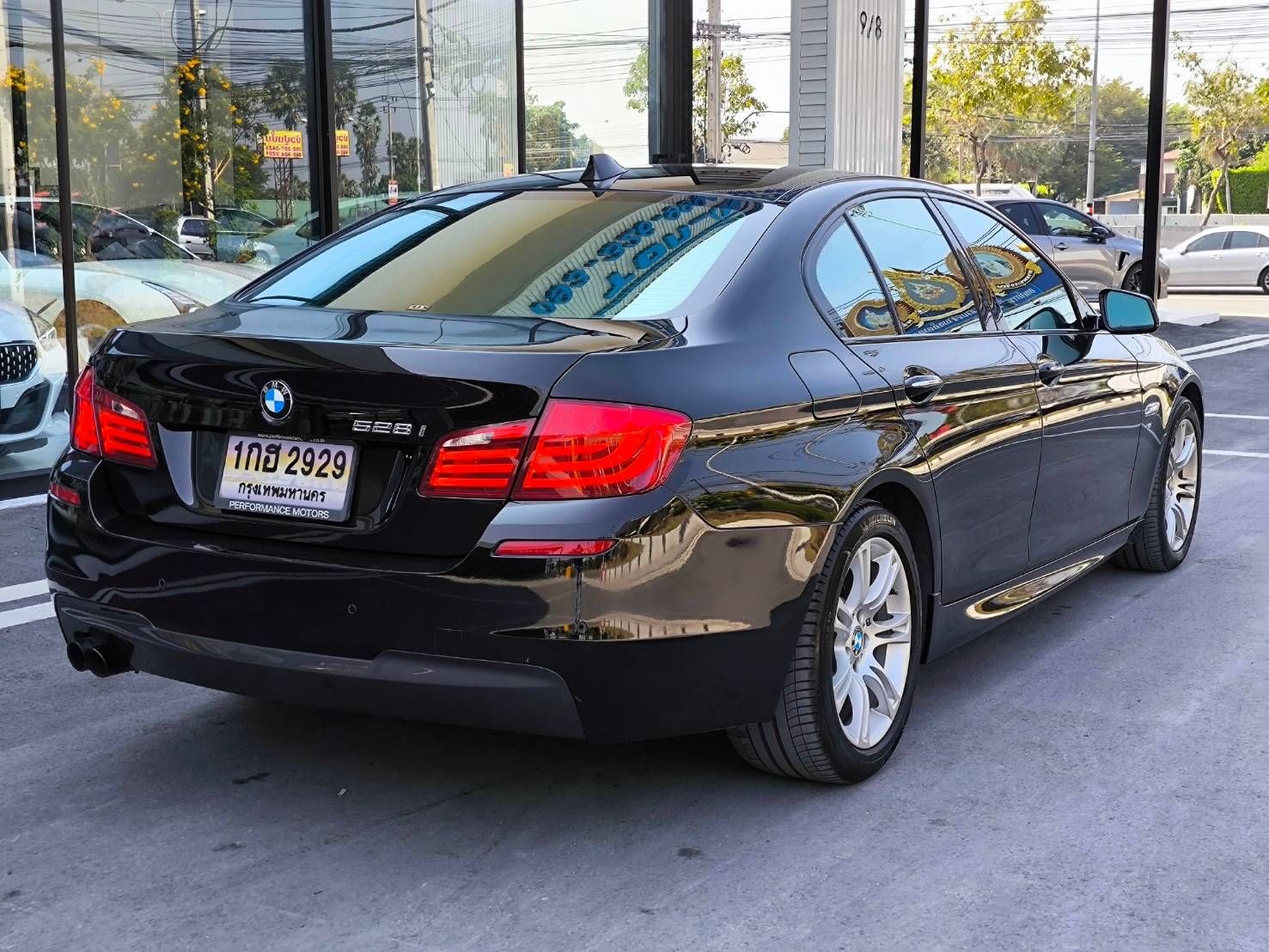 BMW 528i M SPORT สีดำ ปี 2014