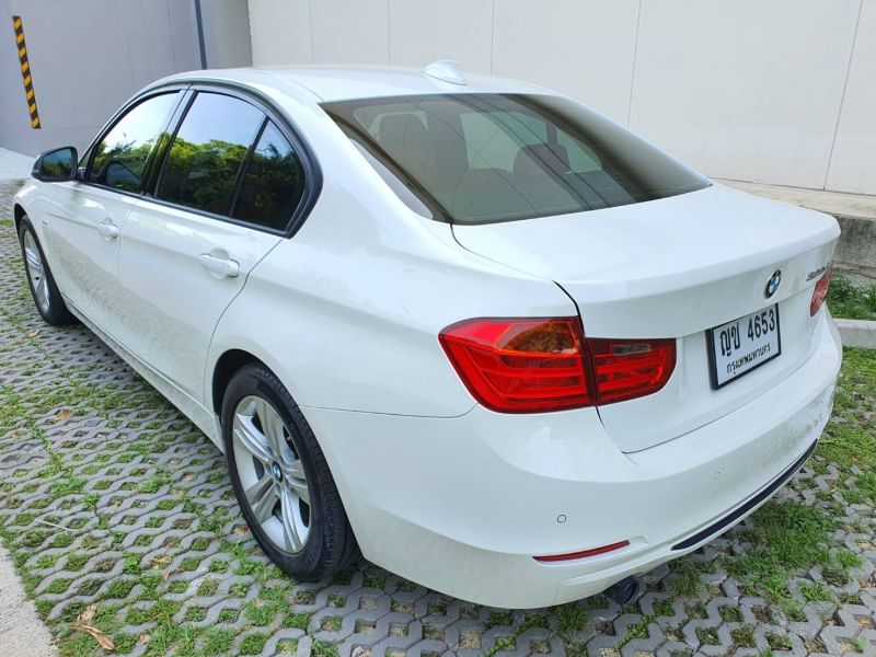 BMW 320d Sport F30 สีขาว ปี 2012