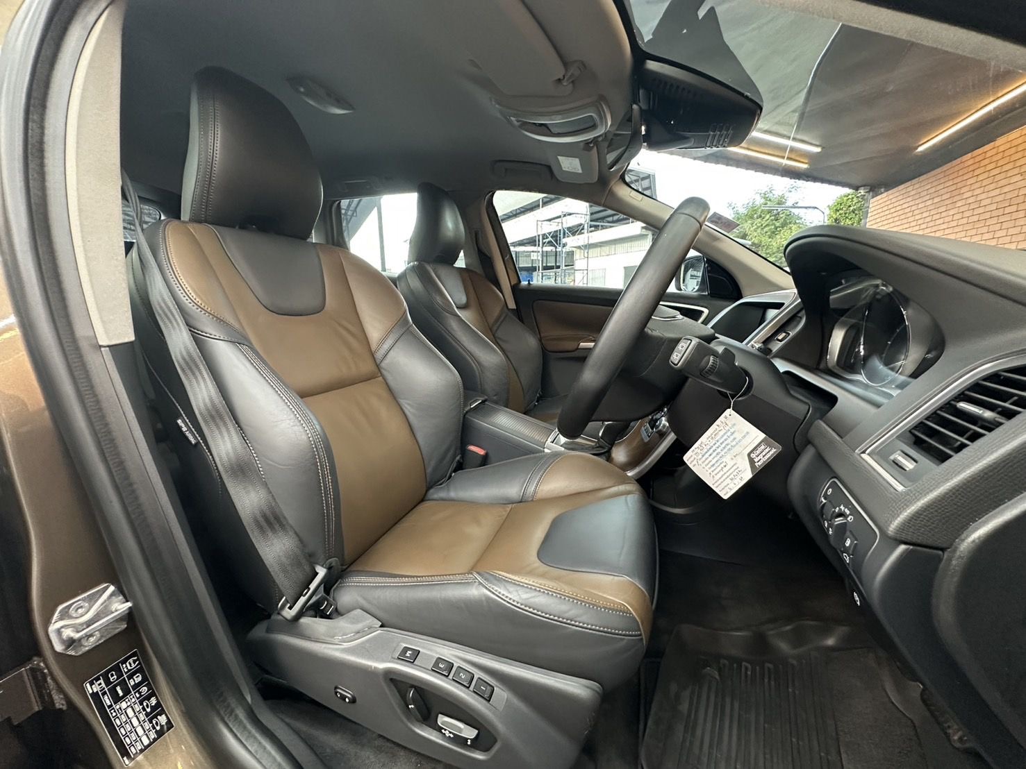 Volvo XC60 2.0 D4 Minorchange ปี 2015